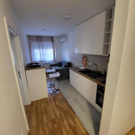 Holiday Novi Sad Eksteriør bilde