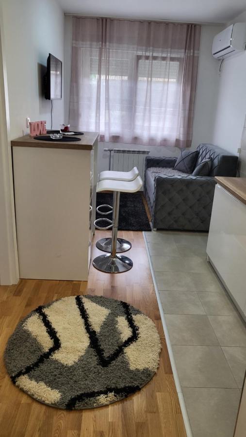 Holiday Novi Sad Eksteriør bilde